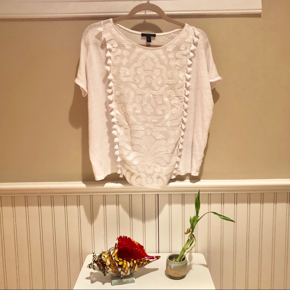 J. Crew white Blouse with accent🧳